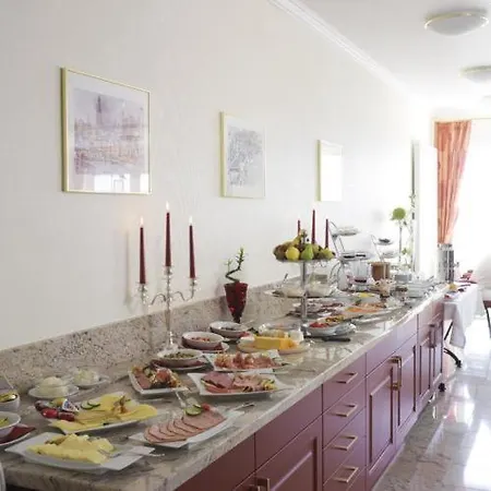 Hotel Strandhotel 4*