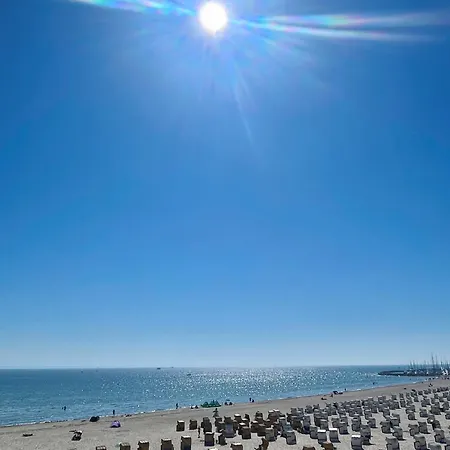Strandhotel Szálloda