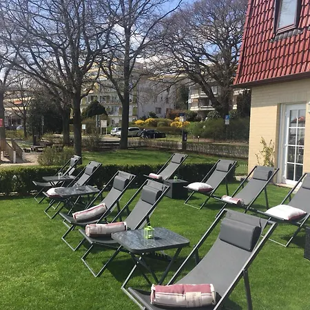 Strandhotel Szálloda