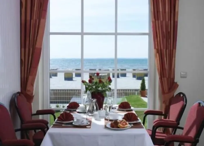 Strandhotel Szálloda