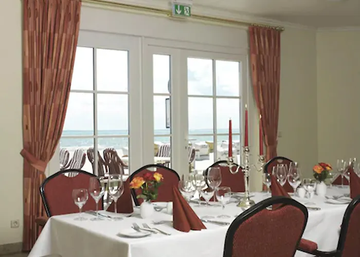 Strandhotel Hotel 4*